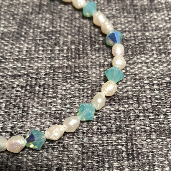 Aquamarine and Pearl Bracelet - Picture 2 of 3